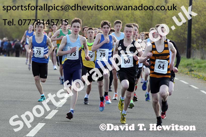 Under-15s start, Elswick Harriers Relays, Newburn. Photo: David T. Hewitson/Sports for All Pics